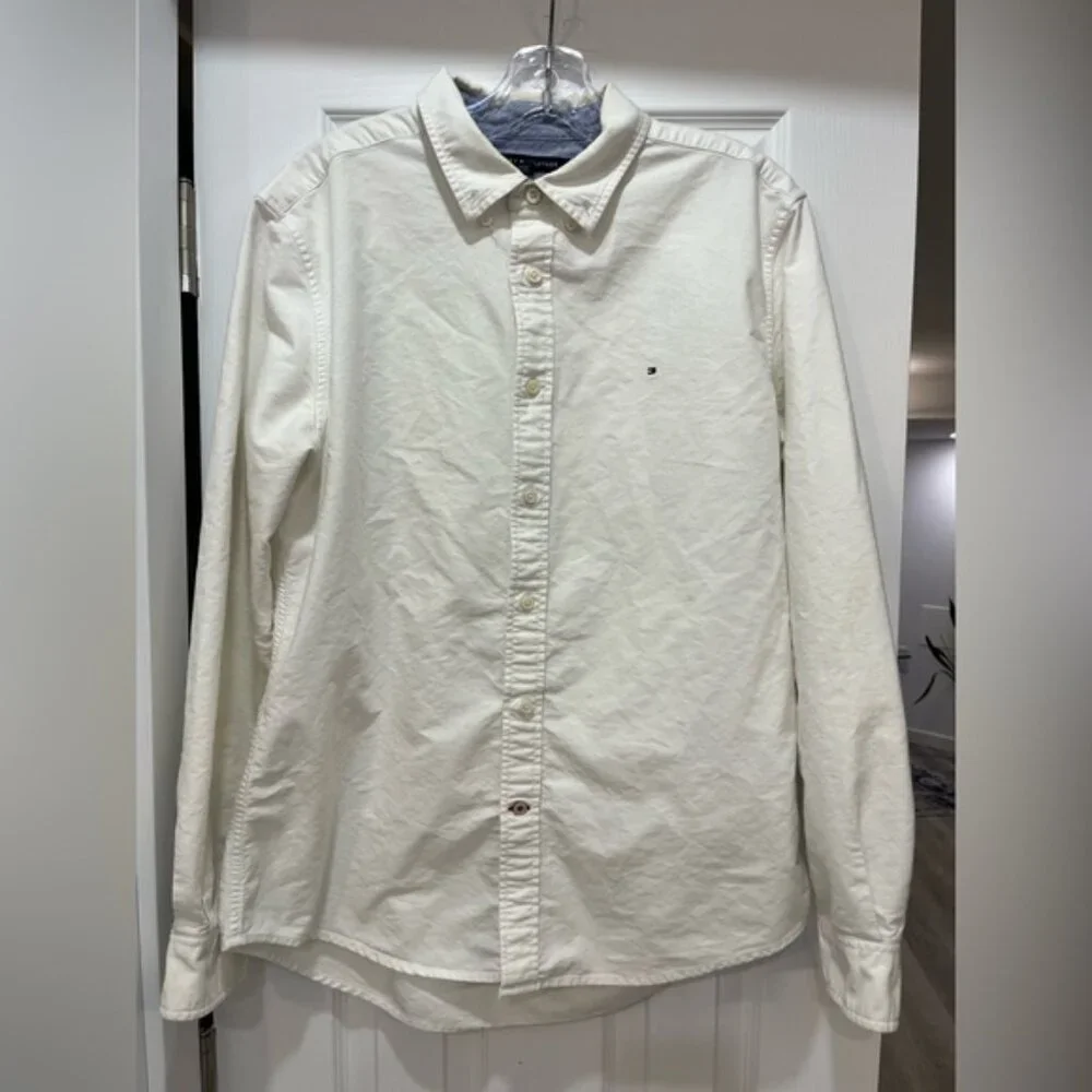 Tommy Hilfiger Men's Brushed Cotton White Button Shirt Long Sleeve Casual wear - Picture 2 of 6